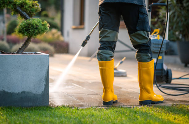 Why Choose Our Certified Pressure Washing Experts for Your Project Needs in Littleton Common, MA?
